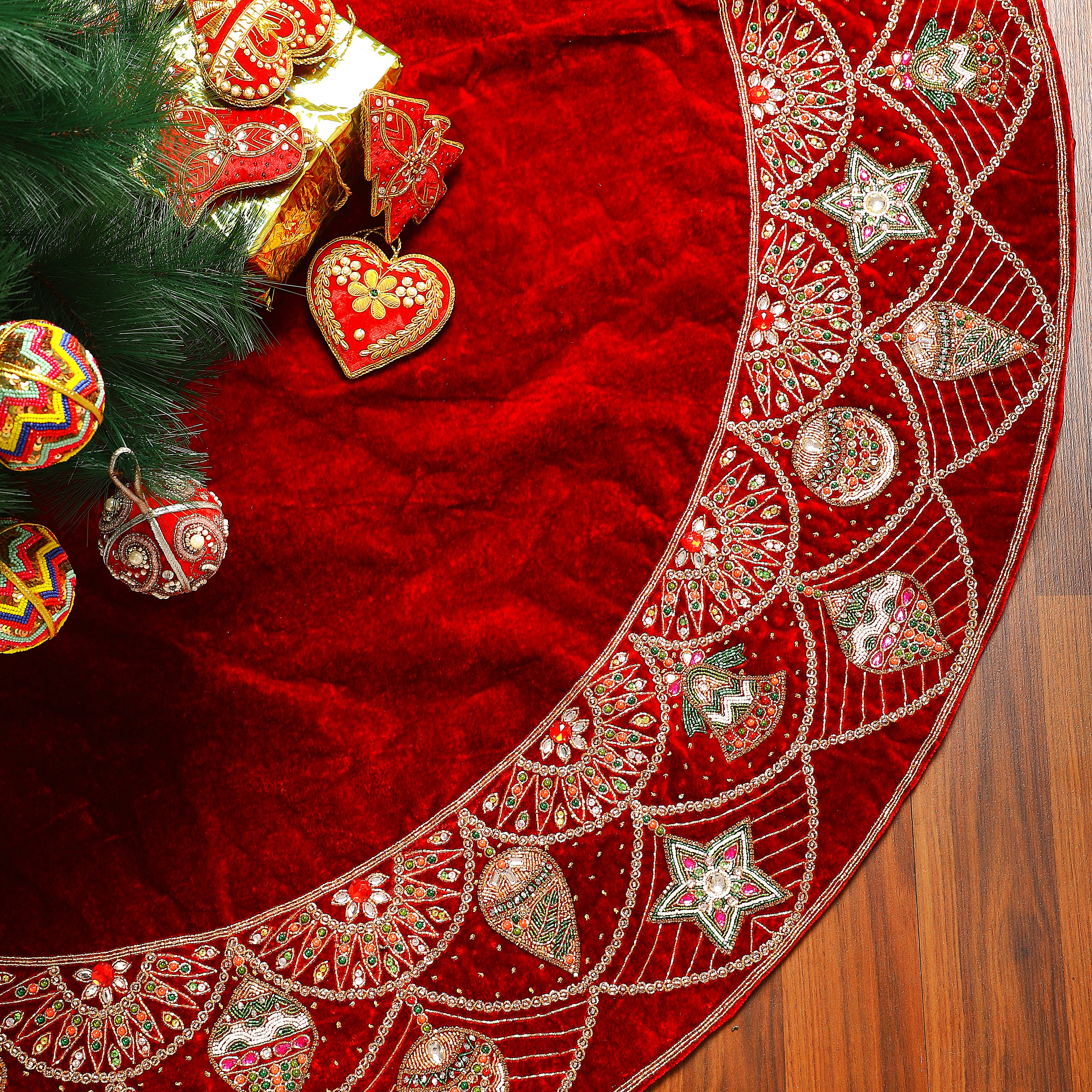 Ornament Charm Red Velvet Christmas Tree Skirt & Matching Christmas Stocking Set