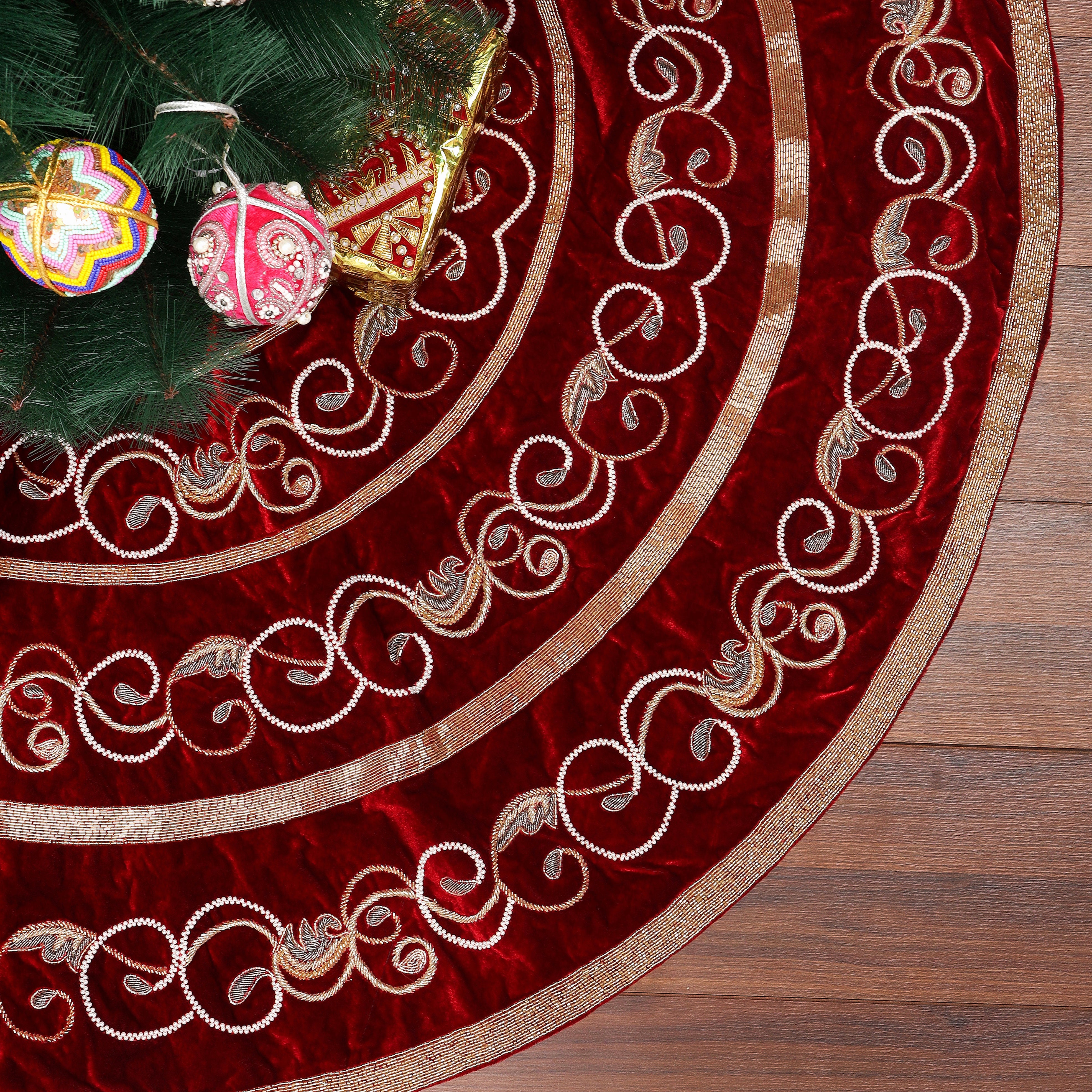 Swirl Charm Christmas Tree Skirt & Matching  Red Velvet Christmas Stocking Set