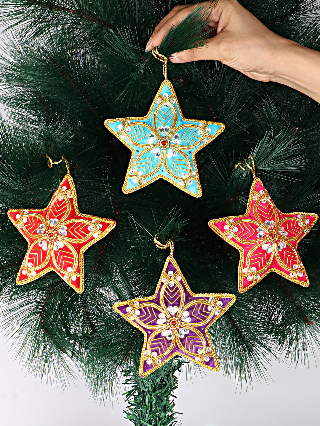 Cheerful Stars Christmas ornaments set of 4 pieces for holiday decor (1SET=4PC)